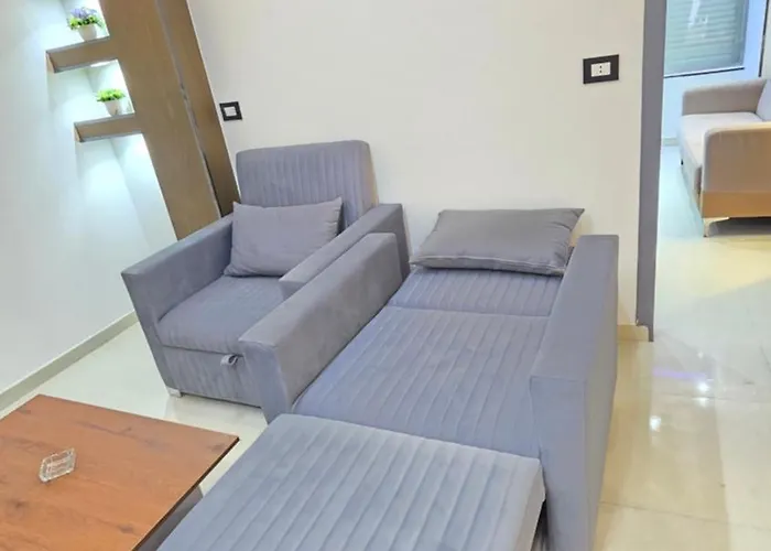 شالية صف اول علي البحر في * Hurghada