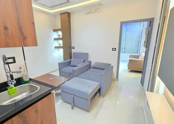 شالية صف اول علي البحر في Apartment *